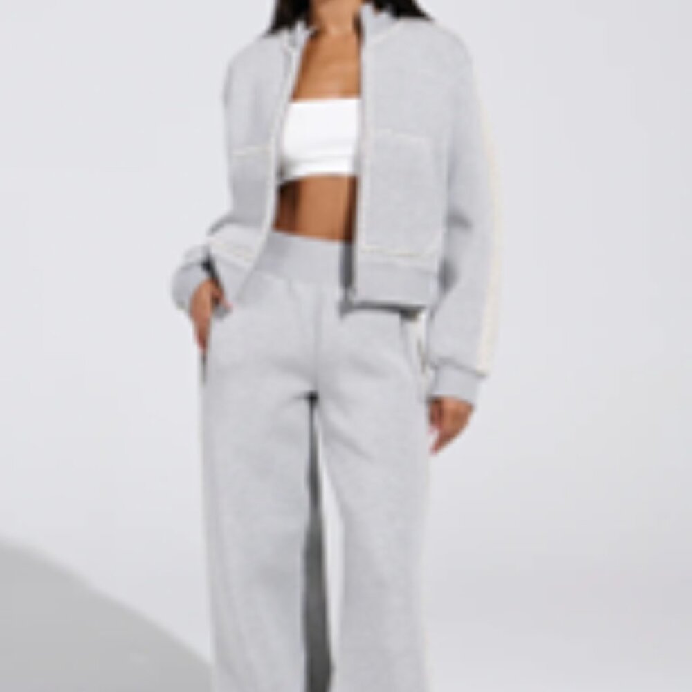 AKIRA - PEARL GIRL WIDE LEG JOGGER